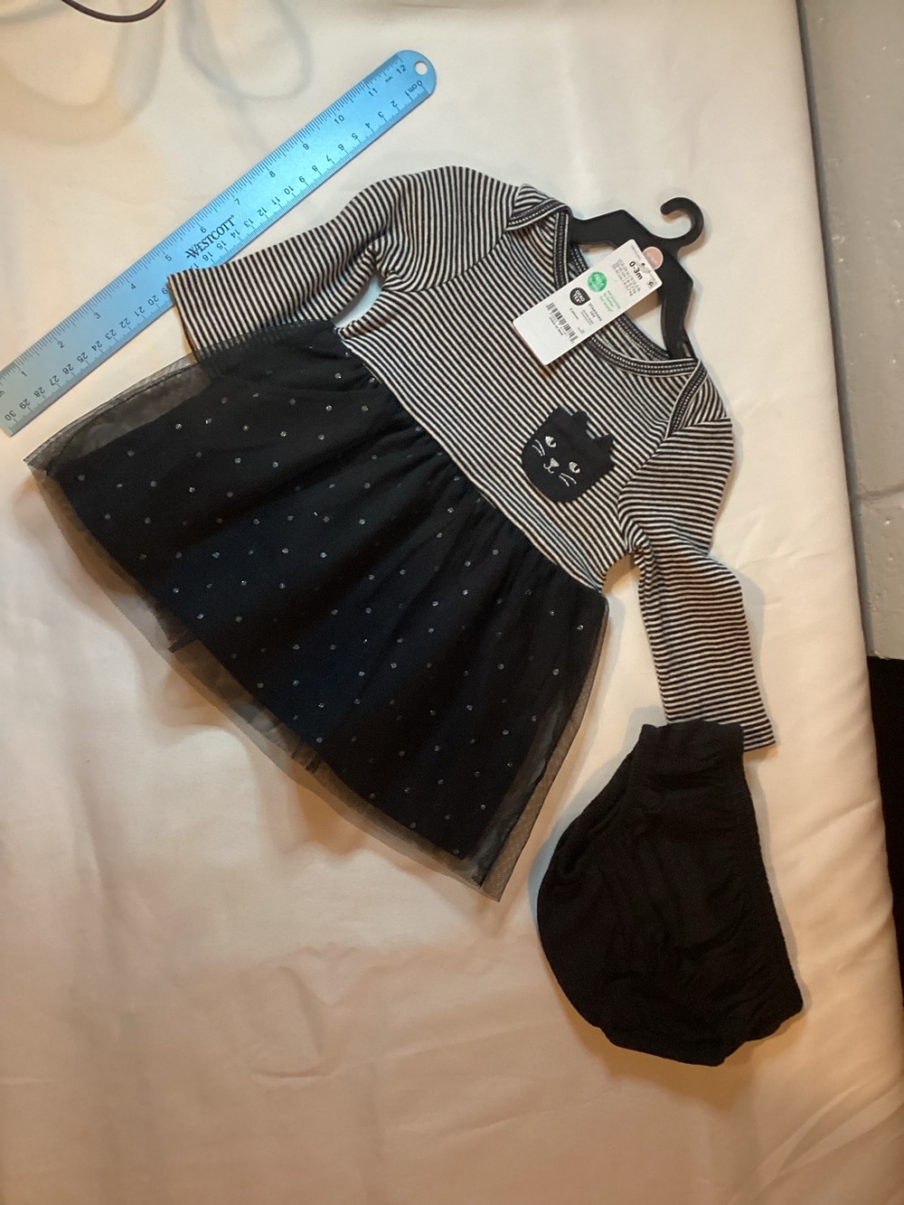 Carters Child of Mine girls Halloween Baby Dress set with bloomers sz 0-3 months
